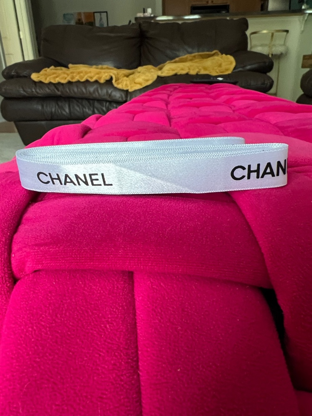 Chanel Ribbin - Picture 3 of 4